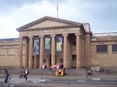 Art
              Gallery of New South Wales entrance
